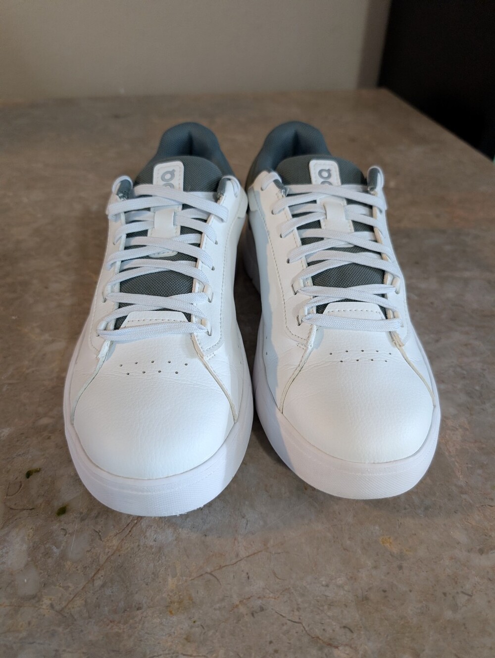On The Roger Advantage Olive -white Swiss Engineering Shoes Men Size 8.5 No Box - Picture 4 of 13